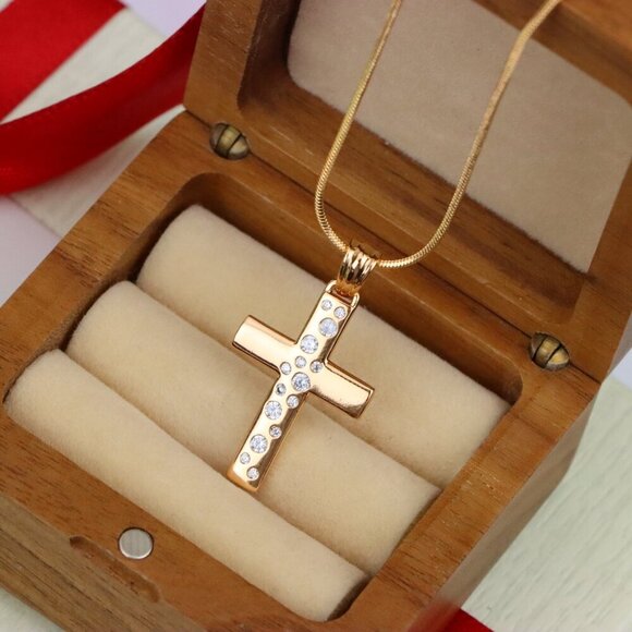 "Rose Gold Cross Pendant with White Stones in Vertical Pattern Design, XPPT1605 - Picture 10 of 13